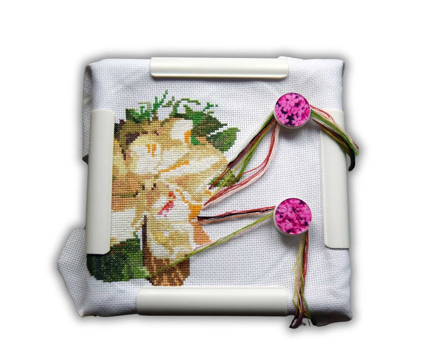 Parking bobbins for cross stitch Dariamakes