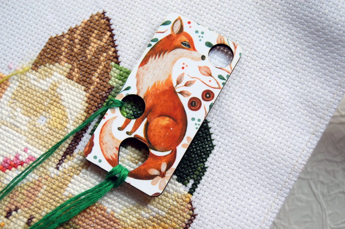 1 pc wooden Floss drop for cross stitch