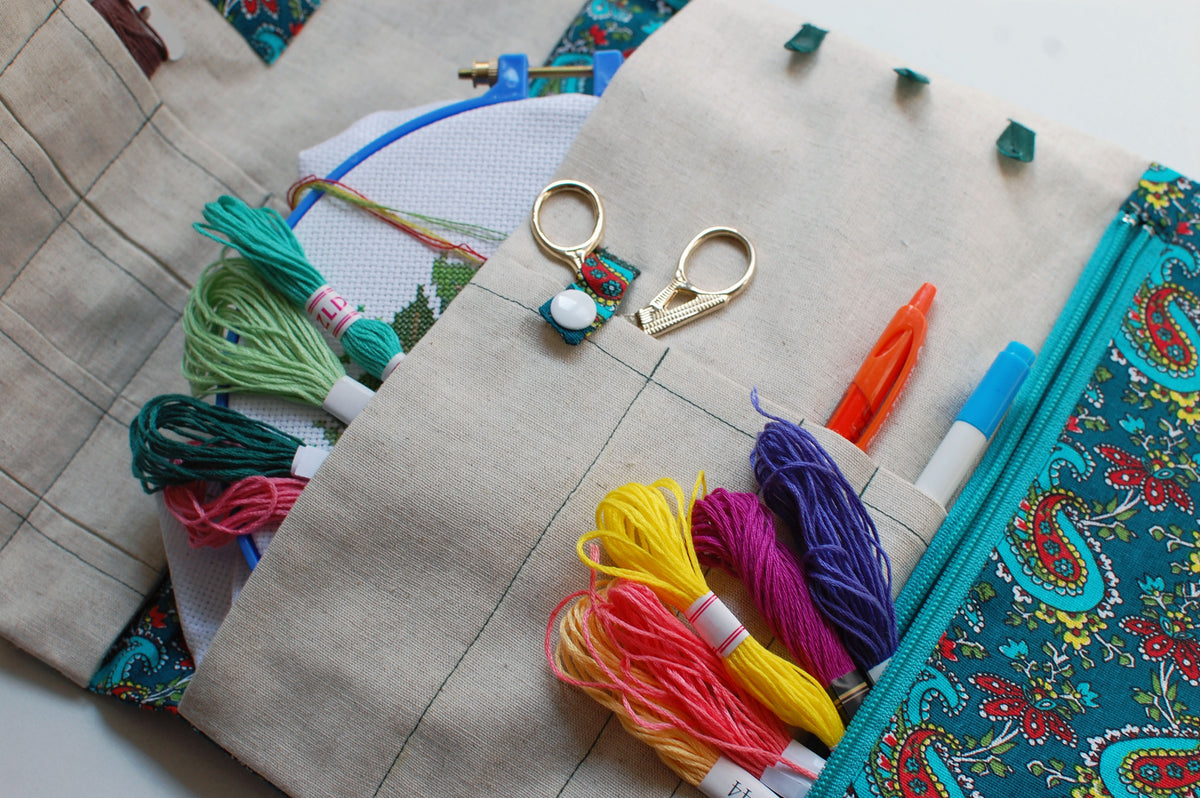 Cross stitch project bag Daria Makes