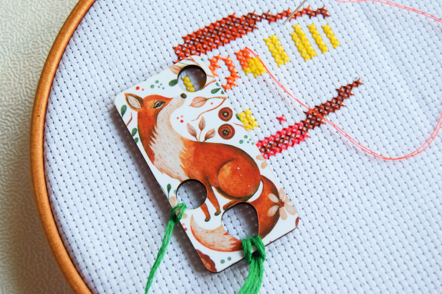 1 pc wooden Floss drop for cross stitch
