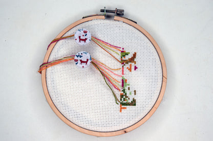 Foxes Accessory set 4 game changers for cross stitch: Pattern marker window - Parking bobbins - Thread hopper Dariamakes
