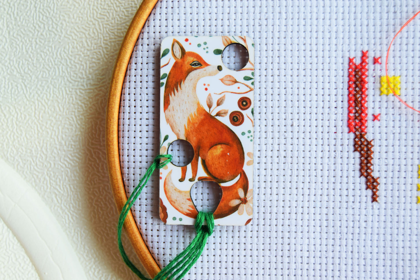 1 pc wooden Floss drop for cross stitch