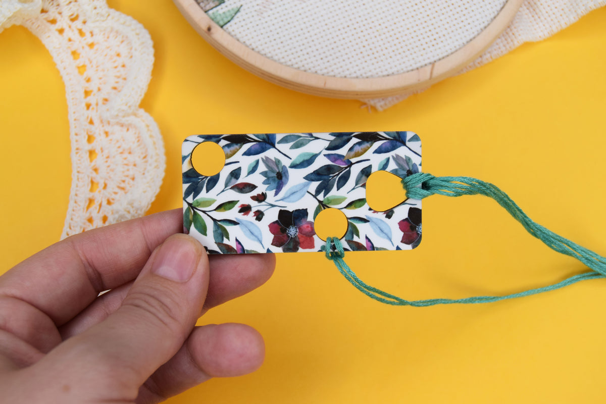 1 pc wooden Floss drop for cross stitch