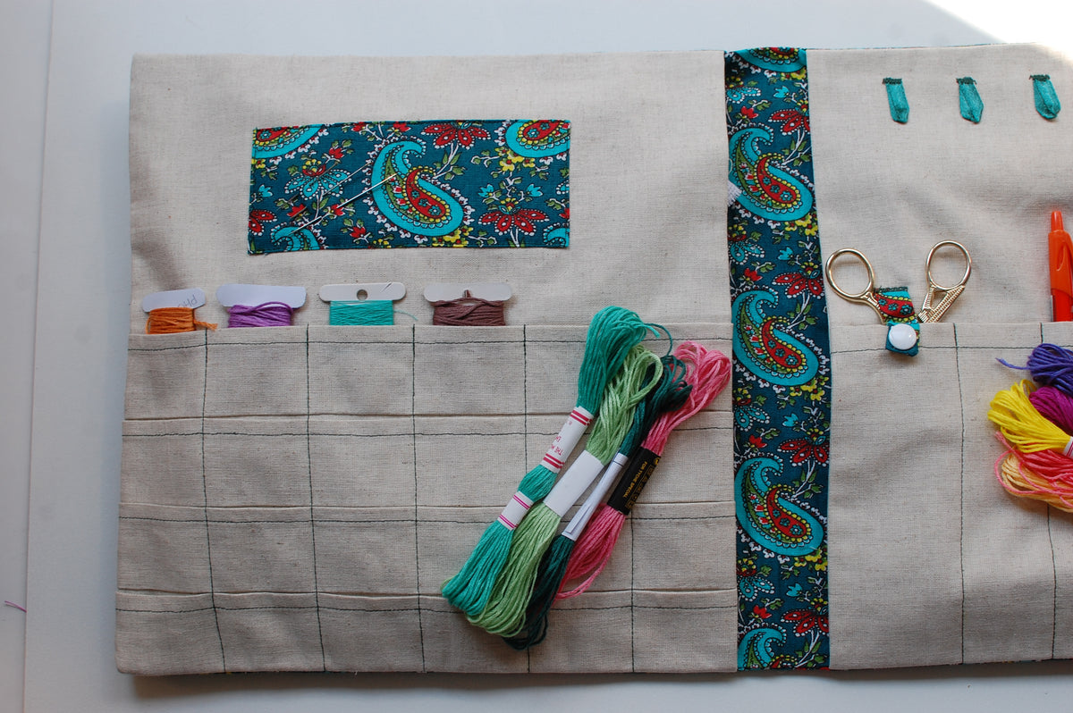 Cross stitch pattern holder needle minder embroidery floss organizer embroidery floss storage bobbins cross stitch project bag for cross stitch embroidery bag embroidery storage stitching bobbins carry drops hoop bsg qsnap bag クロスステッチ刺繍ツール Kreuzstich-Stickerei vyšívání křížkovým stehem broderie au point de croix κέντημα με σταυροβελονιά  ricamo a punto croce 크로스 스티치 자수