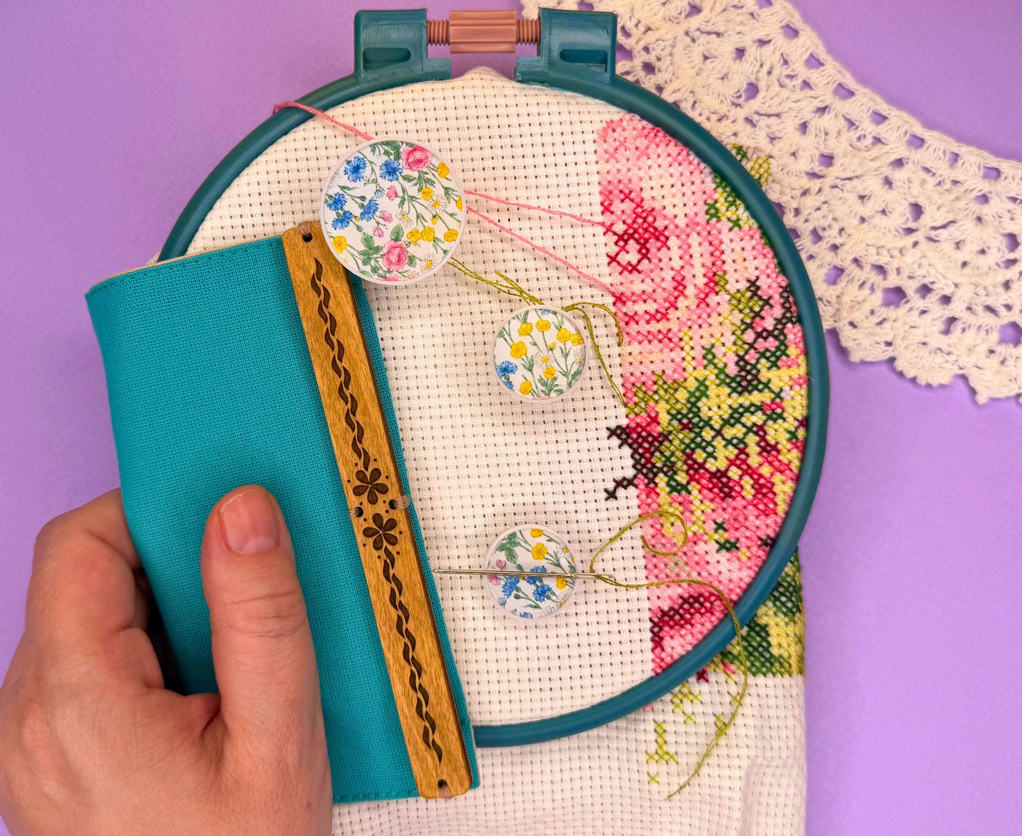 Cross Stitch Kit: Universal Magnetic Grime guard, Needle Minder, Parking Bobbins