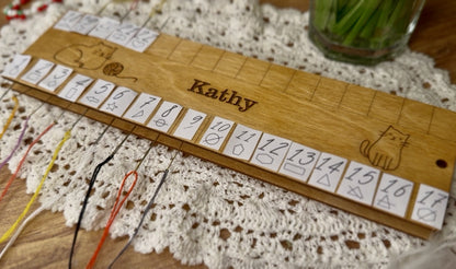 Cross stitch floss organizer for threaded needles - Embroidery floss holder 34 colors