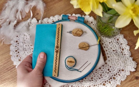 Cross Stitch Accessory Set "Kitten": Universal Grime Guard, Needle Threader, Thread Hopper, and Needle Minder