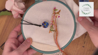 Cross Stitch Accessory set: Keepers for extra fabric 2 pcs, Parking bobbin 1 pc