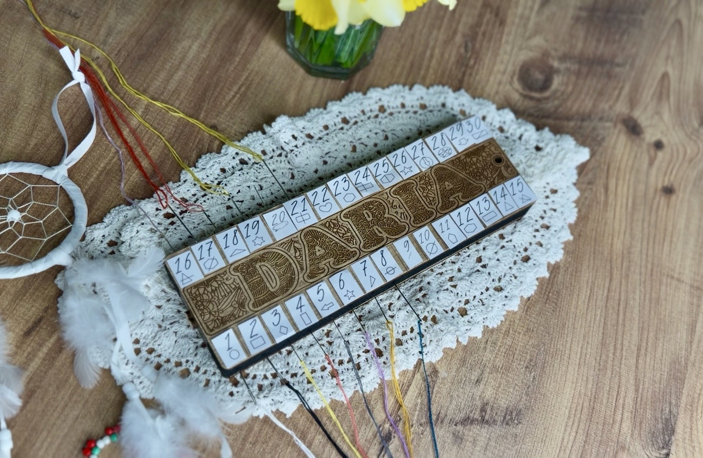 Wooden floss organizer for cross stitch with multiple holes for embroidery threads. This cross stitch floss organizer helps keep embroidery floss neatly separated and easy to access while stitching. A practical embroidery tool for cross stitch projects, needlework, and DIY embroidery kits.

Cross stitch thread organizer made of wood designed to sort embroidery floss by color. Perfect embroidery accessory for cross stitch lovers, helping keep threads tidy during stitching. Ideal for needlework storage, embro